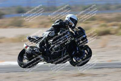 media/Nov-16-2025-Race Pace (Sun) [[8c5fa54630]]/Verified Riders/3-Turn 14 (1045am)/